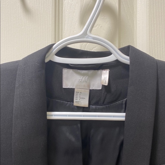 H&M Black Blazer - Picture 2 of 3